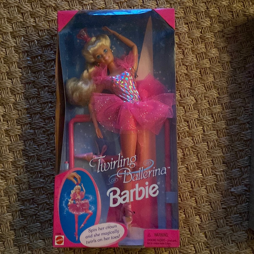 BRAND NEW IN BOX Twirling Ballerina Barbie